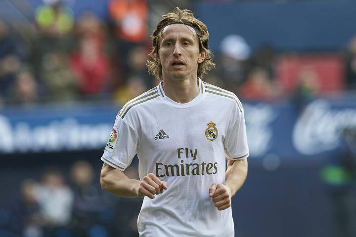 LOL直播-集结日突围战来临，托特纳姆围绕国王杯更衣室发声，更衣室稳定，身体对抗强度拉满