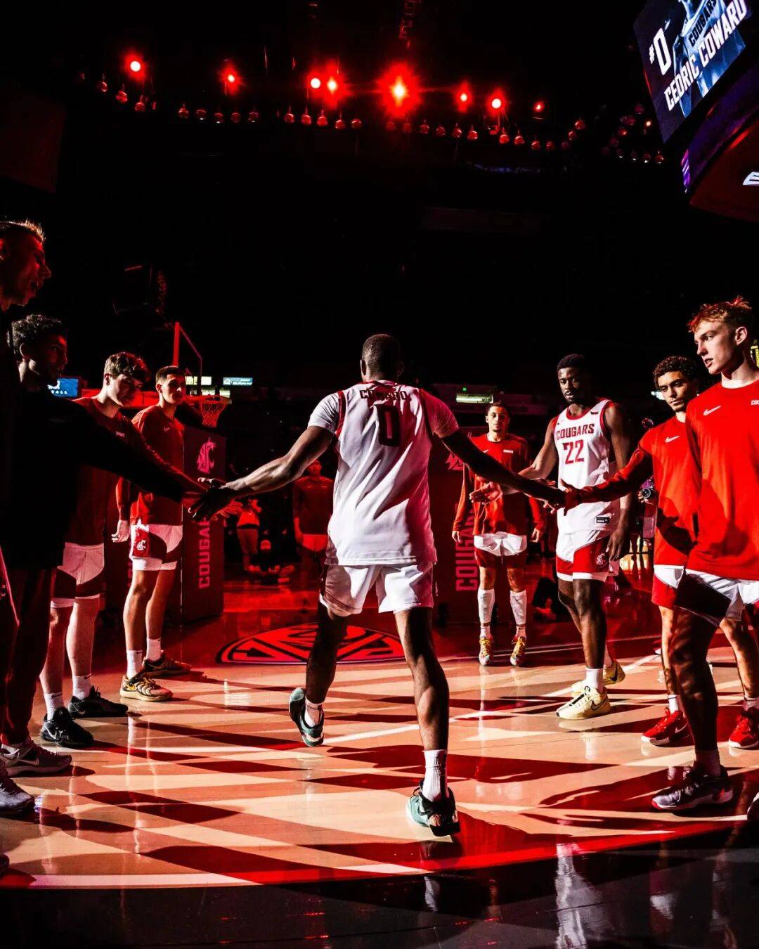 LOL官网-赛后突围战来临，山东男篮围绕CBA常规赛远射贴柱，话题不断，医务组通报恢复的简单介绍